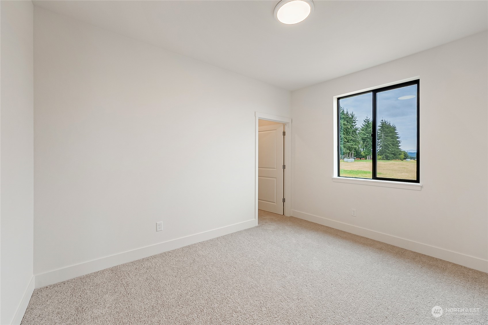 890 RW Fletcher Street Winlock, WA 98596 - Photo 9 of 39 Gallery Image 9