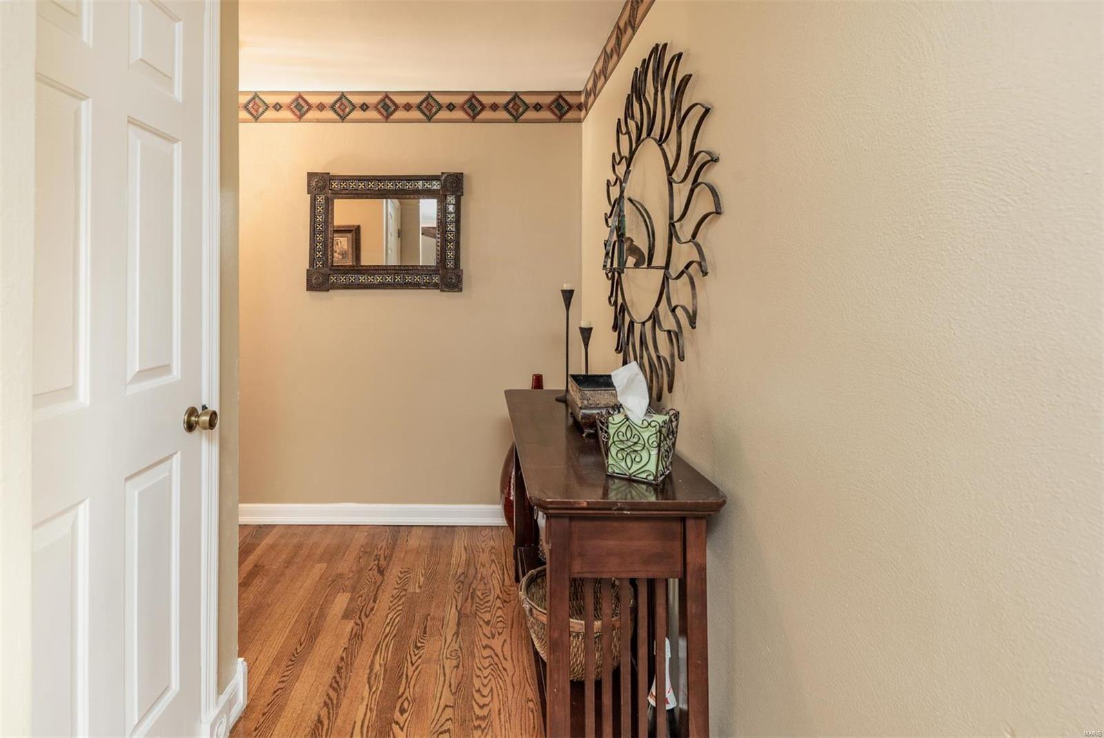 8951 Pardee Road St. Louis, MO 63123 - Photo 14 of 61 Gallery Image 14