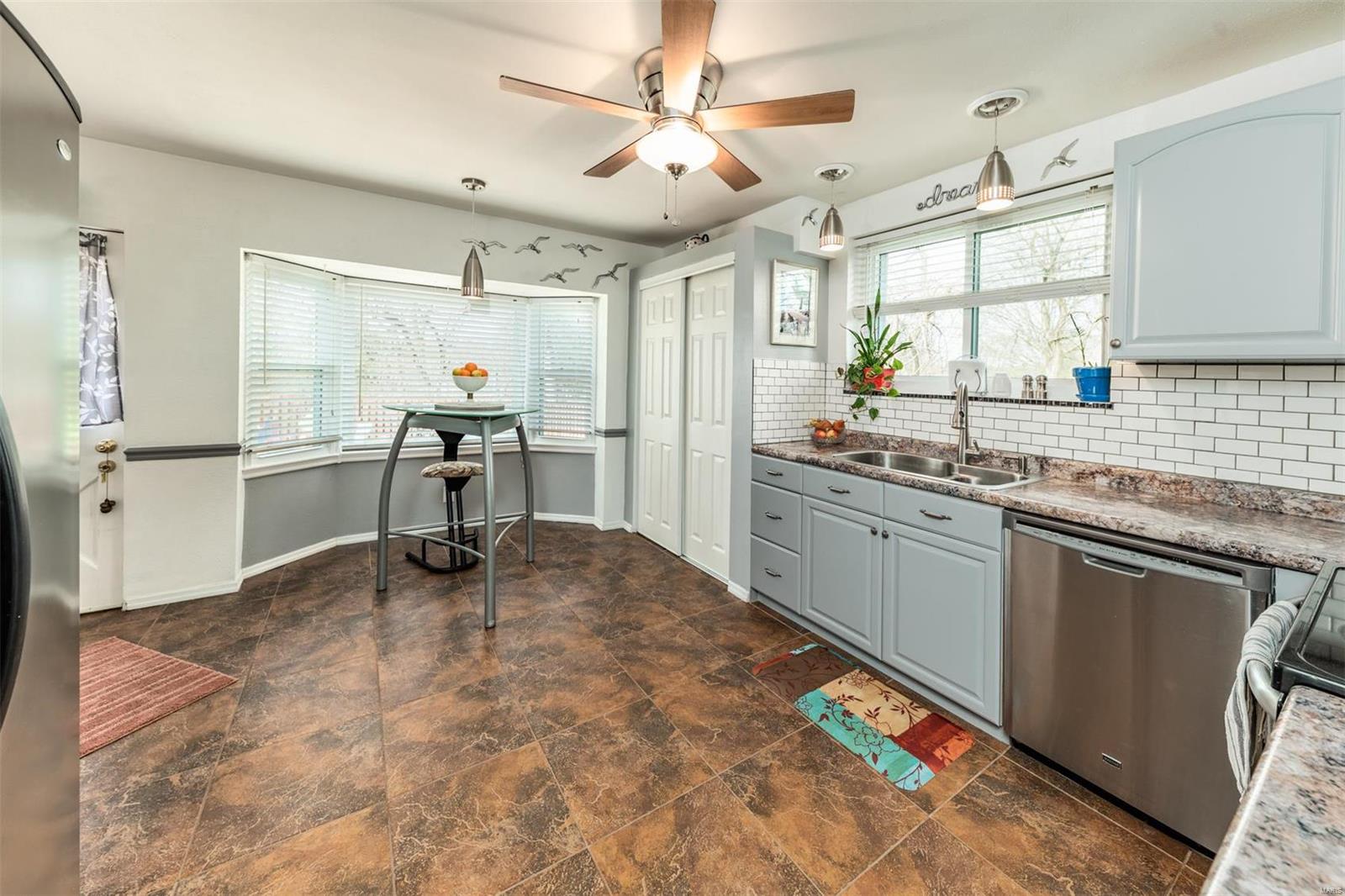 8951 Pardee Road St. Louis, MO 63123 - Photo 17 of 61 Gallery Image 17