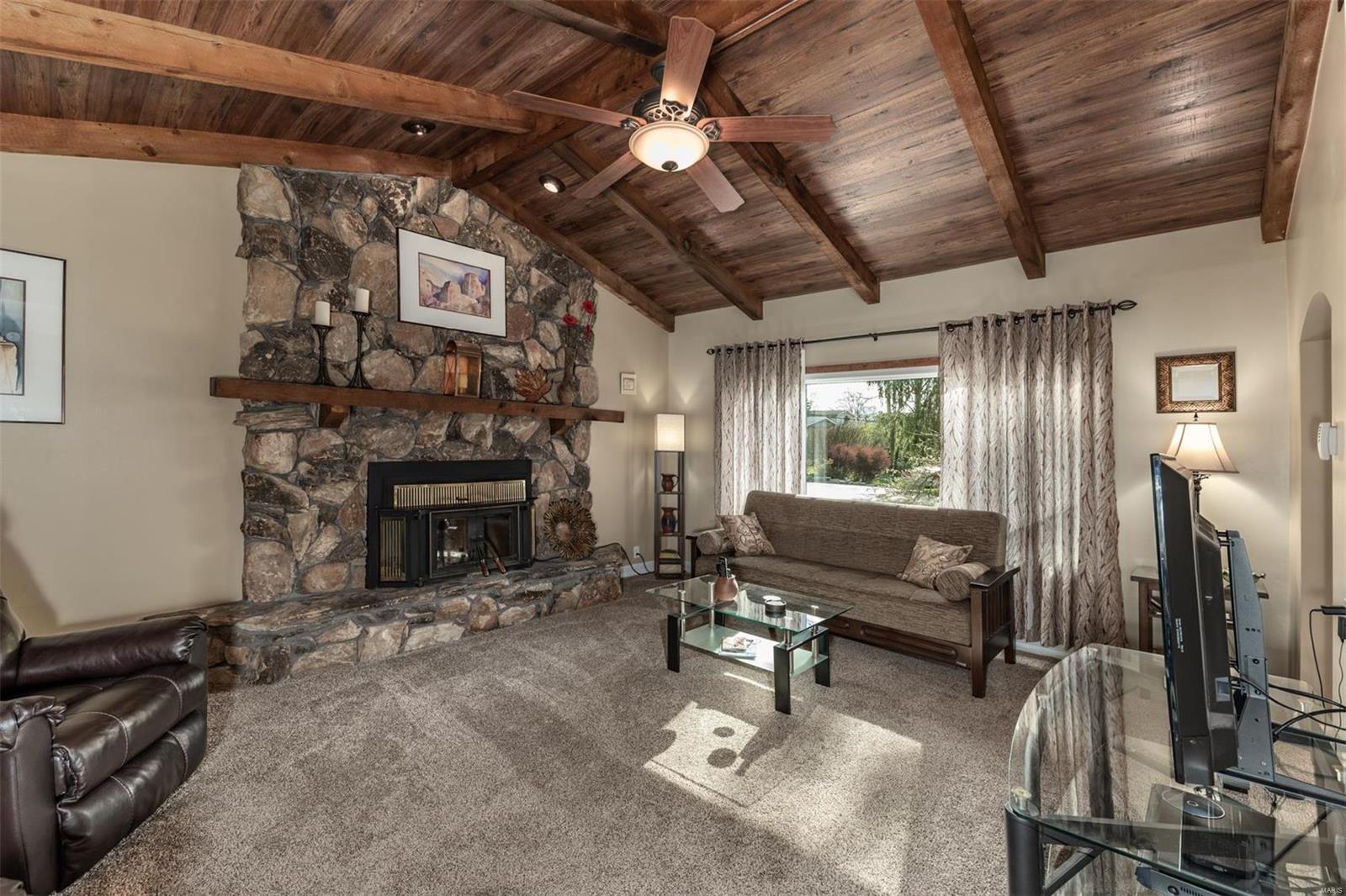 8951 Pardee Road St. Louis, MO 63123 - Photo 10 of 61 Gallery Image 10