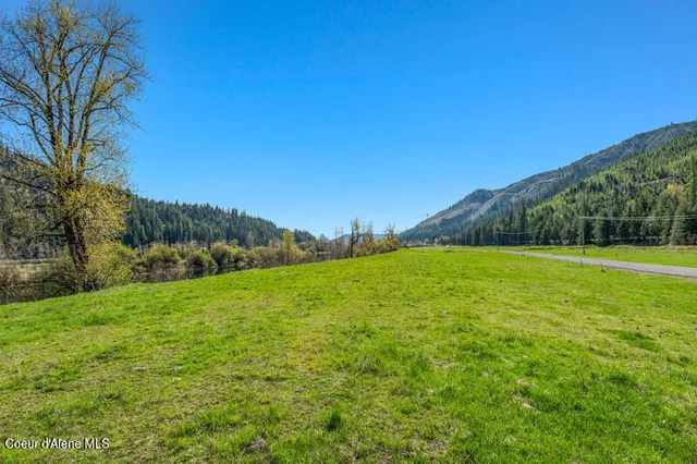 $200,000 | 23 Horn Hooked Ln Street, St. Maries, ID 83861