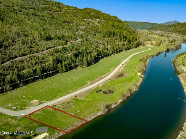 $200,000 | 23 Horn Hooked Ln Street, St. Maries, ID 83861