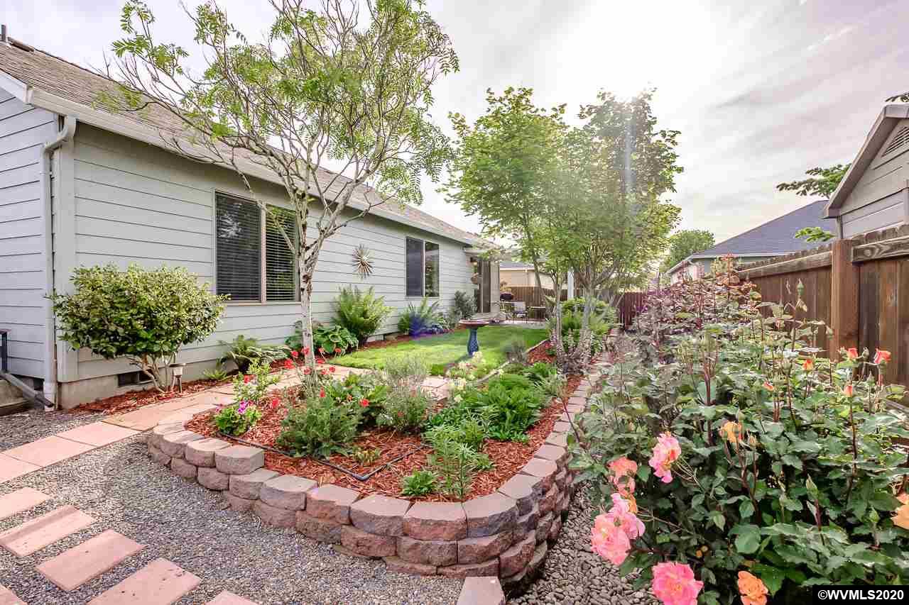 1047 Filbert Street Jefferson, OR 97352 - Photo 30 of 39 Gallery Image 30