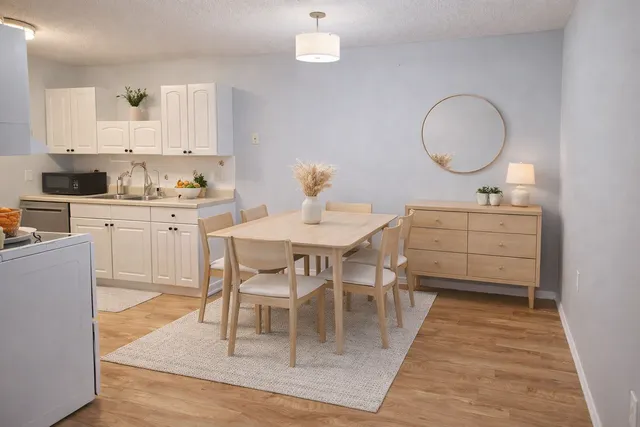 $150,000 | 401 East Burnsville Parkway, Unit 118, Burnsville, MN 55337