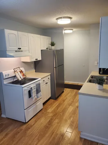 $150,000 | 401 East Burnsville Parkway, Unit 118, Burnsville, MN 55337