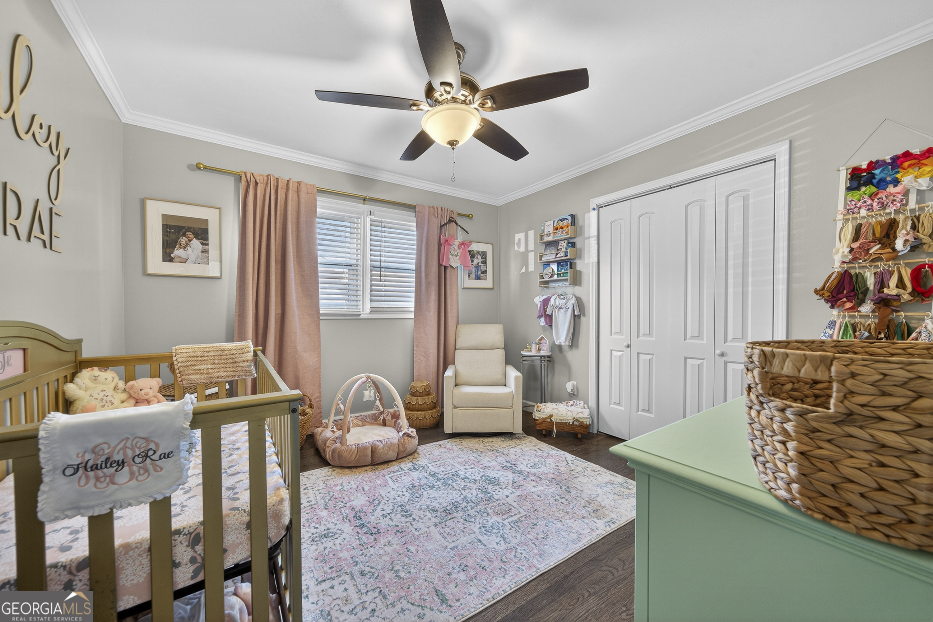 1739 Elmwood Road Milledgeville, GA 31061 - Photo 13 of 41 a living room with furniture and a window