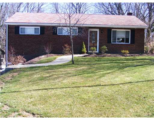 49 Laurel Ridge Road Coraopolis, PA 15108 - Photo 1 of 12 Exterior Front.