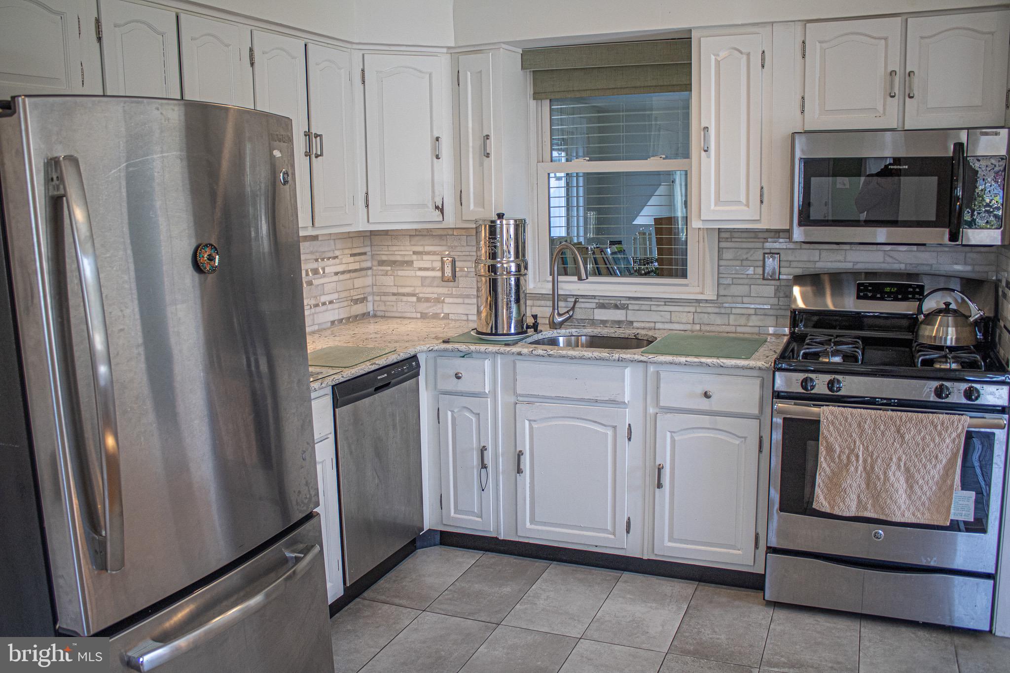 3821 Andrea Road Philadelphia, PA 19154 - Photo 17 of 40
