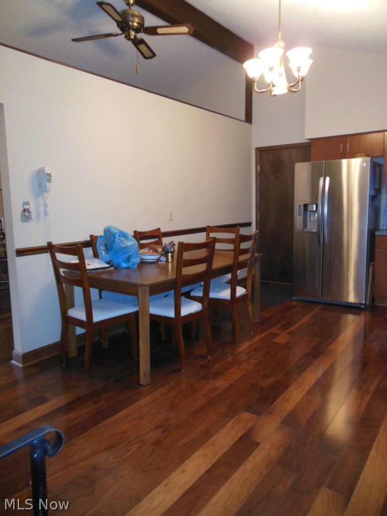 4661 Grayton Road Cleveland, OH 44135 - Photo 4 of 13 Kitchen- Eating Area