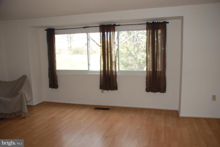 9395 Indian Camp Road Columbia, MD 21045 - Photo 6 of 13 Living Room