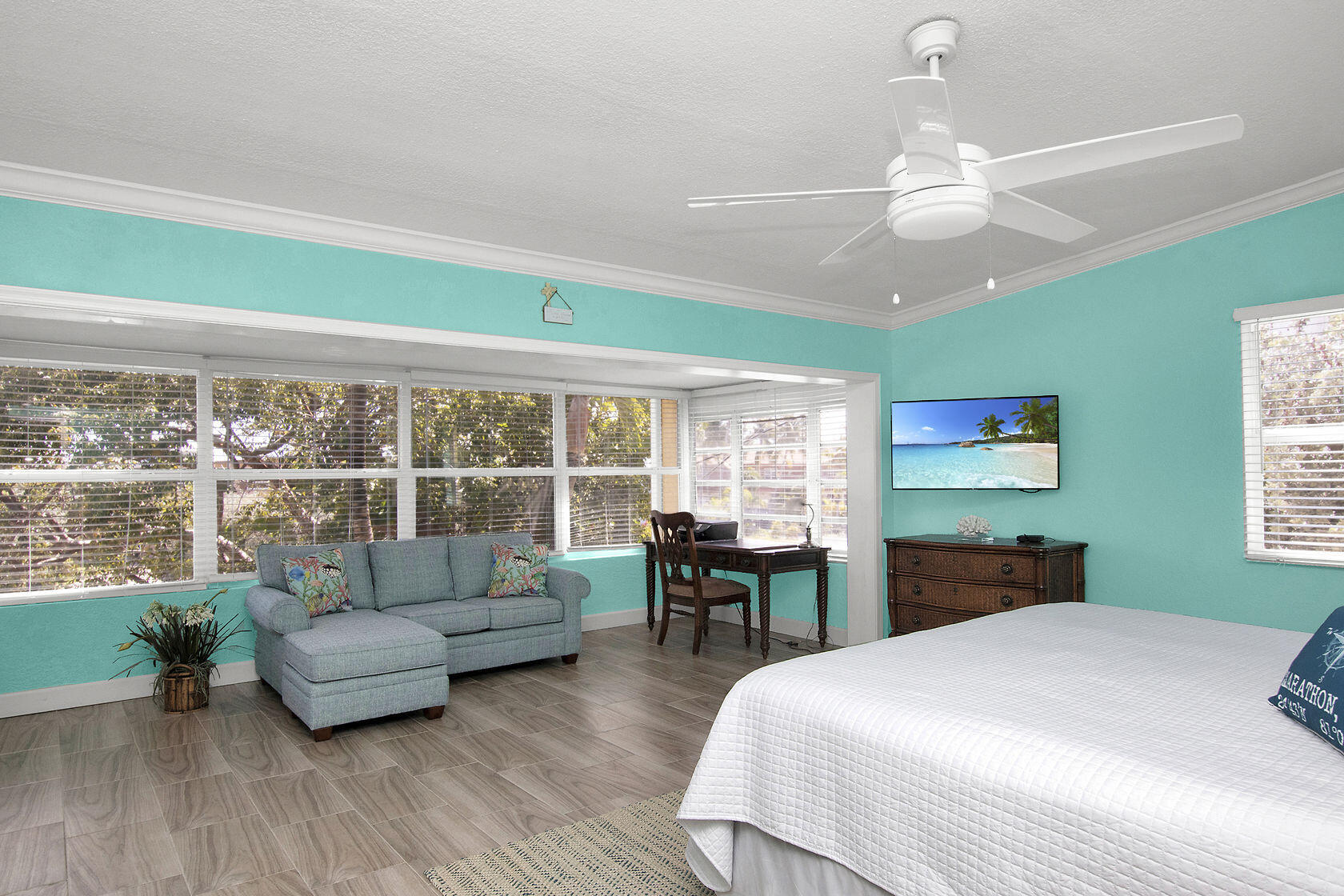 593 Sombrero Beach Road, Unit 15A Marathon, FL 33050 - Photo 6 of 52 Master Suite