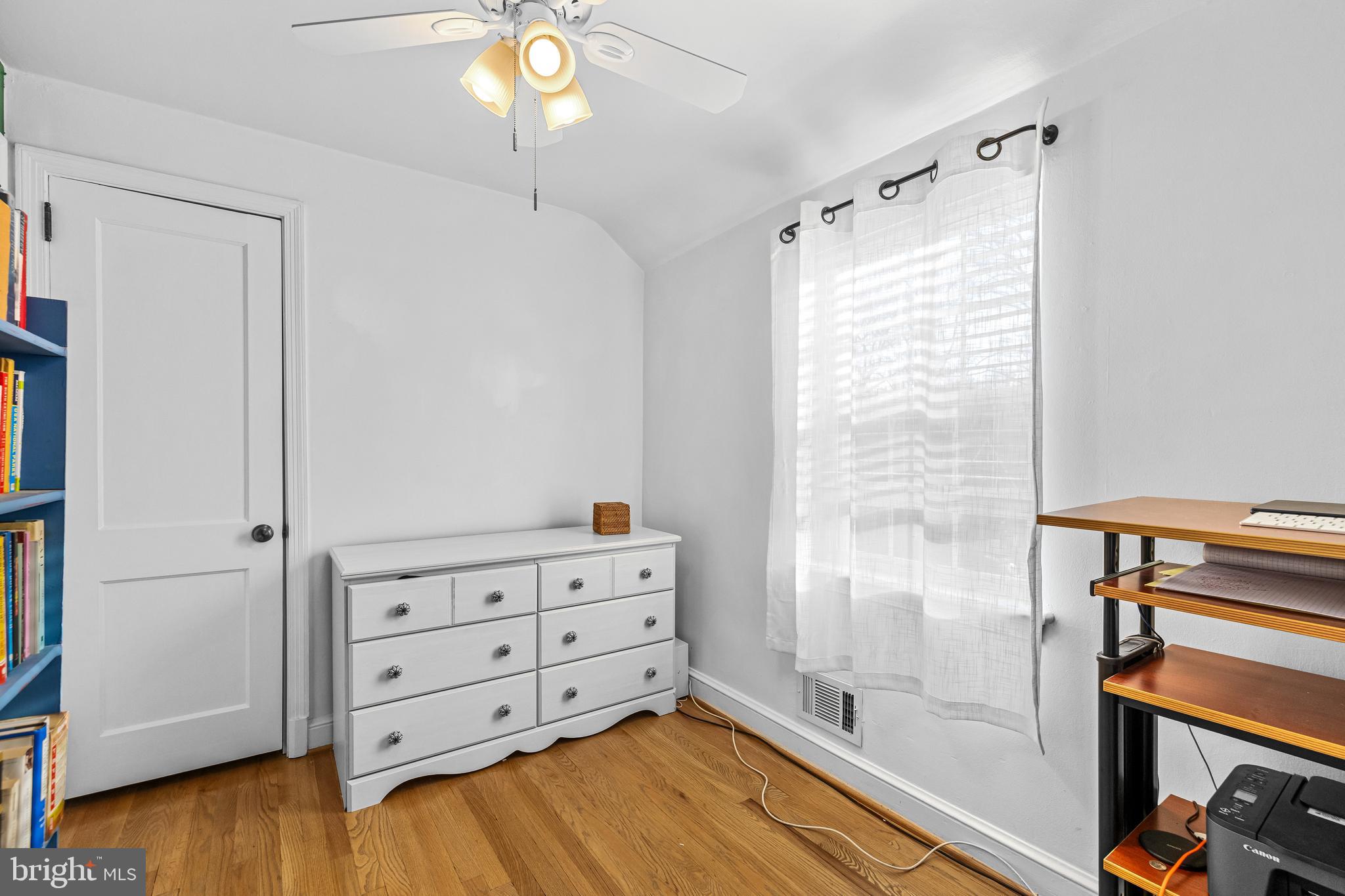 307 Marvin Road Silver Spring, MD 20901 - Photo 19 of 30 Bedroom 3