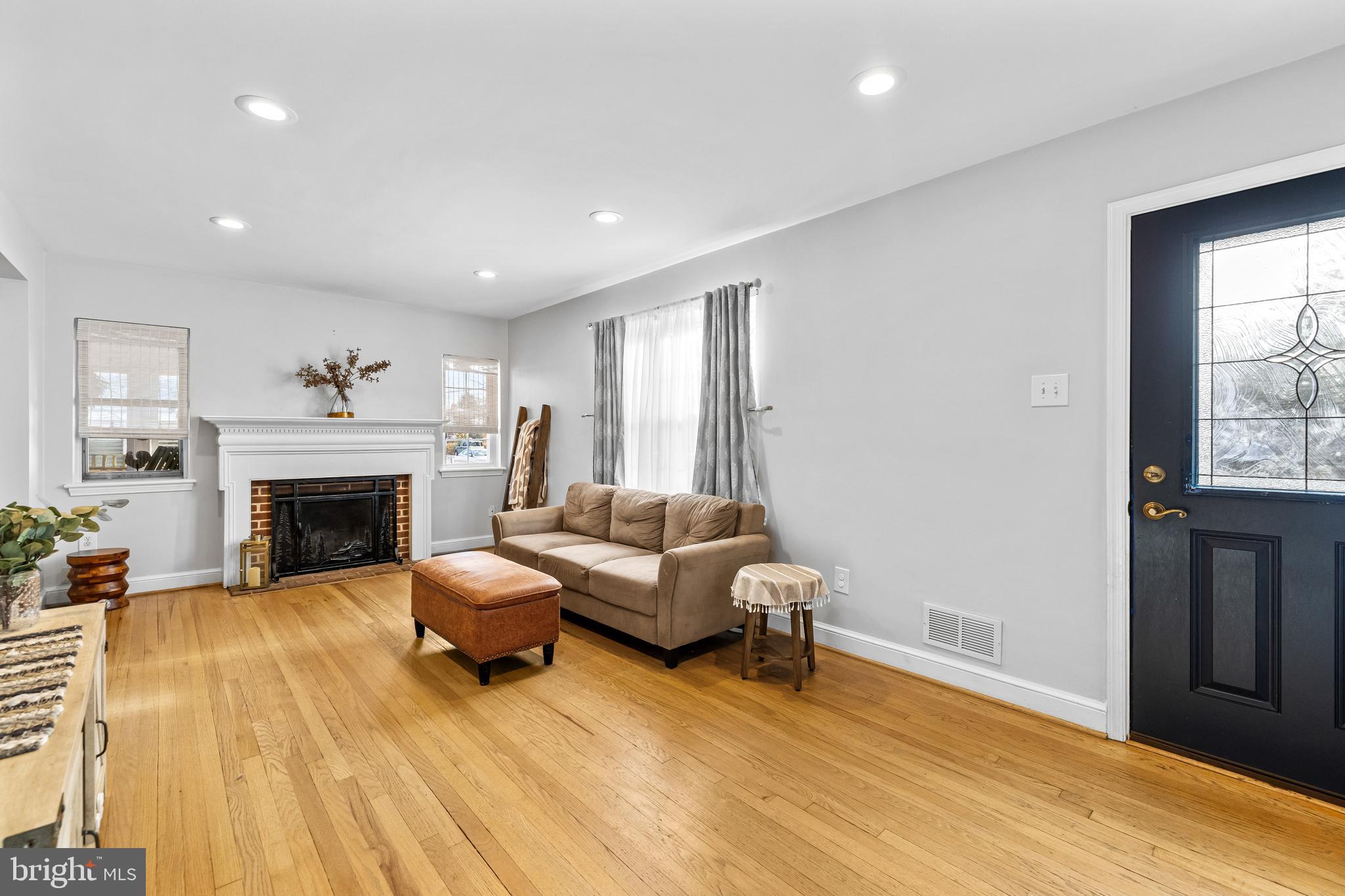 307 Marvin Road Silver Spring, MD 20901 - Photo 4 of 30 2022 wood burning fireplace rebuilt & cleaned