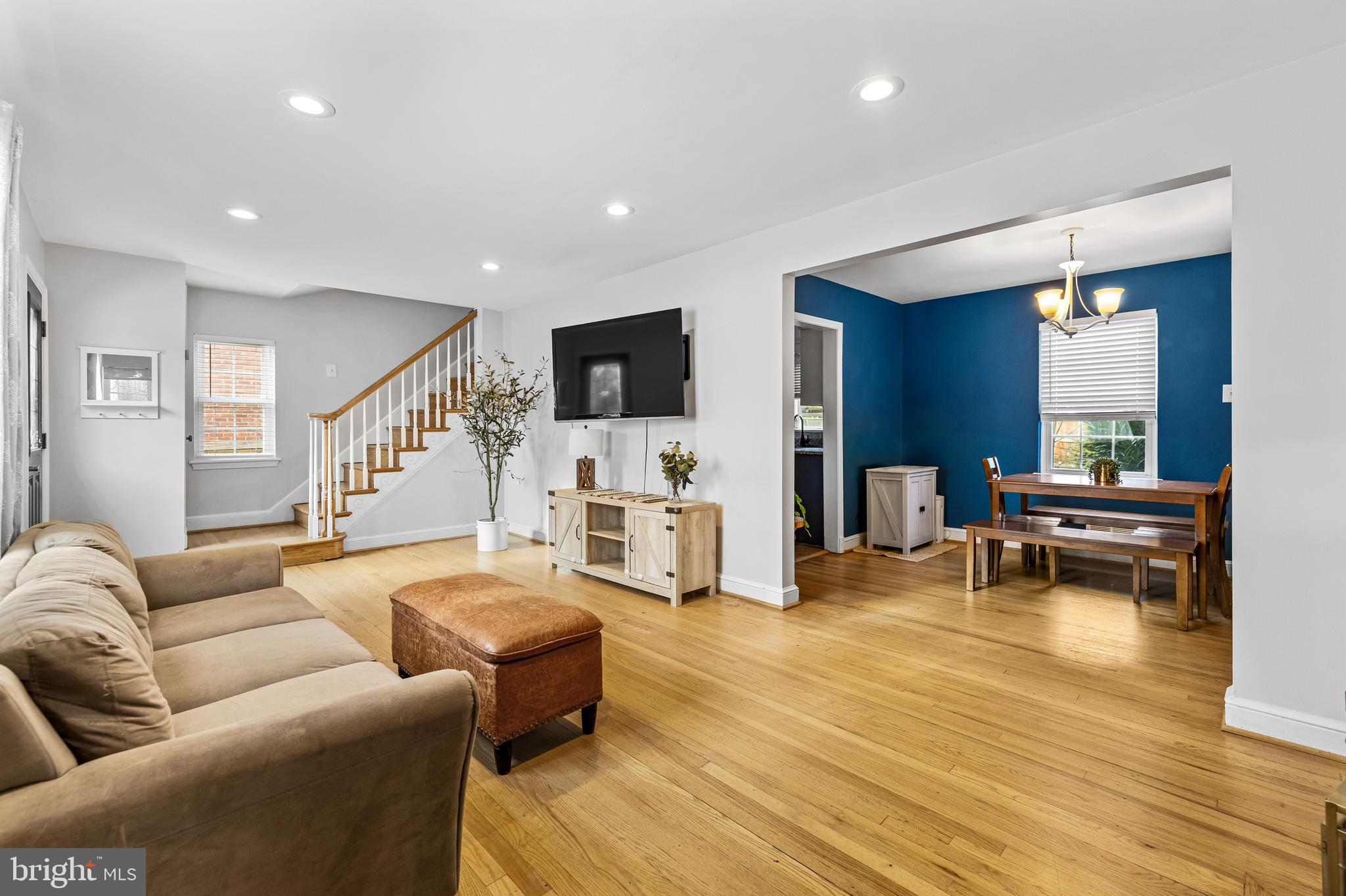 307 Marvin Road Silver Spring, MD 20901 - Photo 30 of 30 flowing floor plan open to the dining room