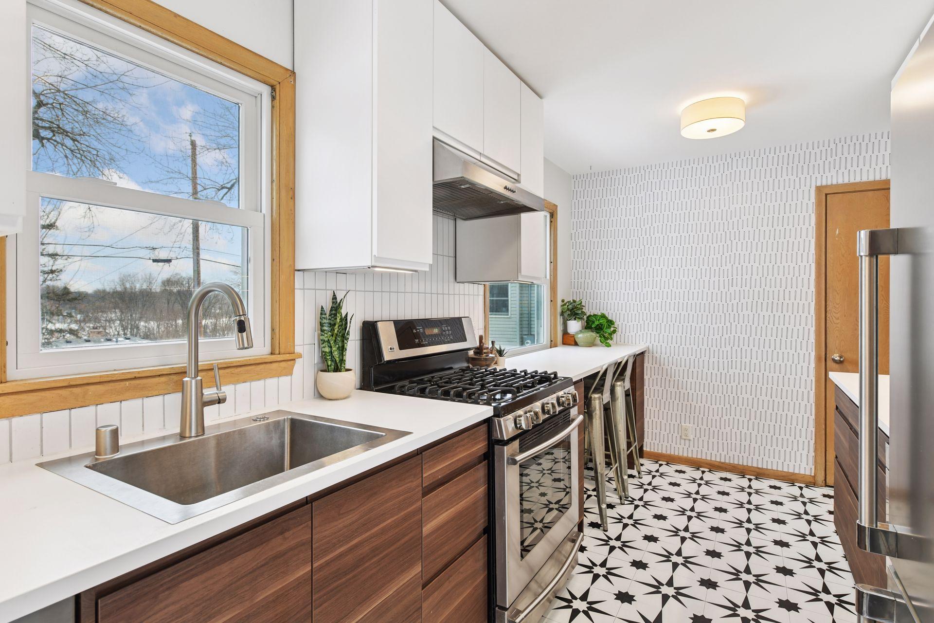 9015 Stanlen Road St. Louis Park, MN 55426 - Photo 9 of 40