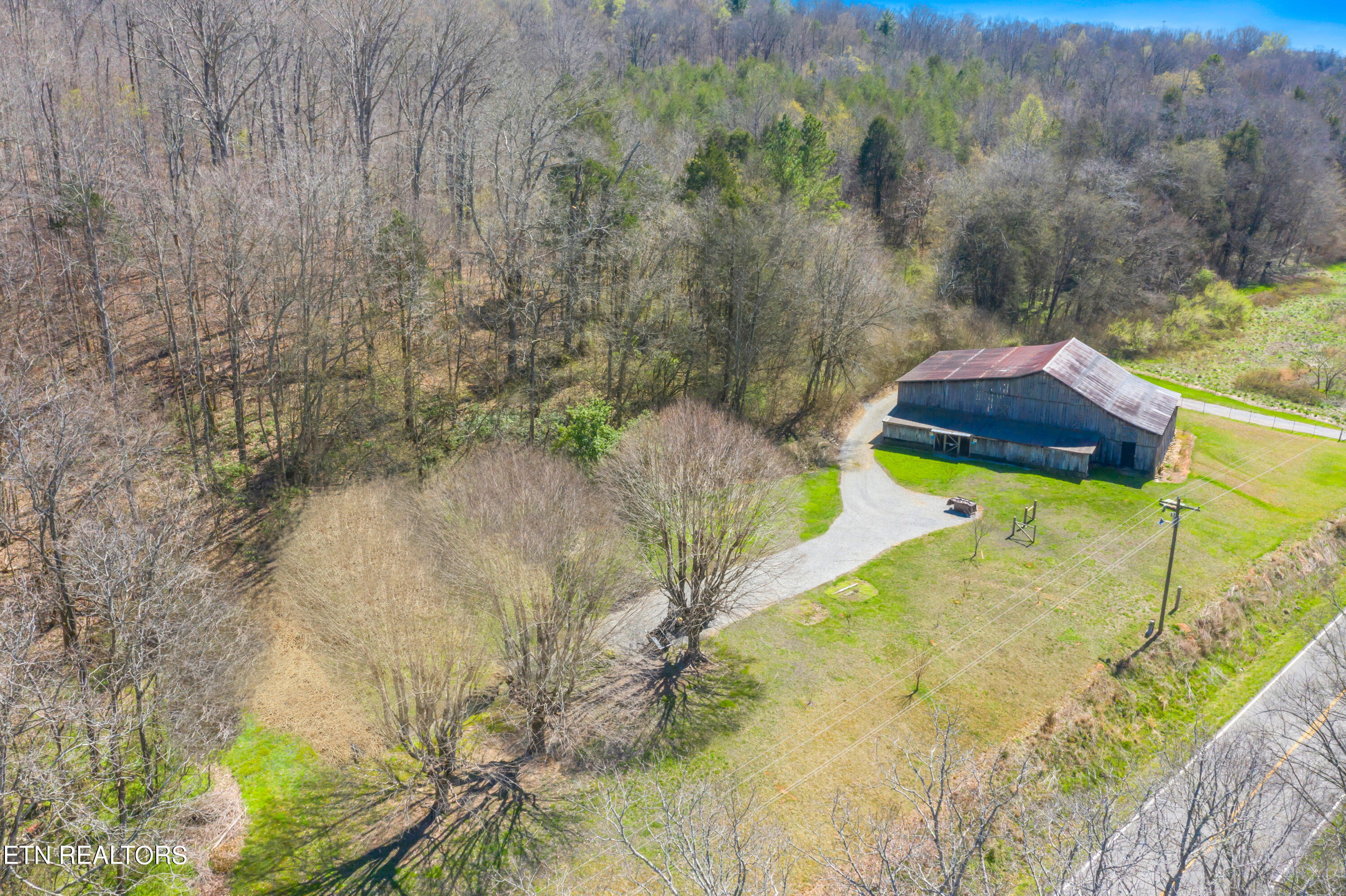 1571 Sweetwater Road Philadelphia, TN 37846 - Photo 7 of 10 1571 Sweetwater Road Update March3