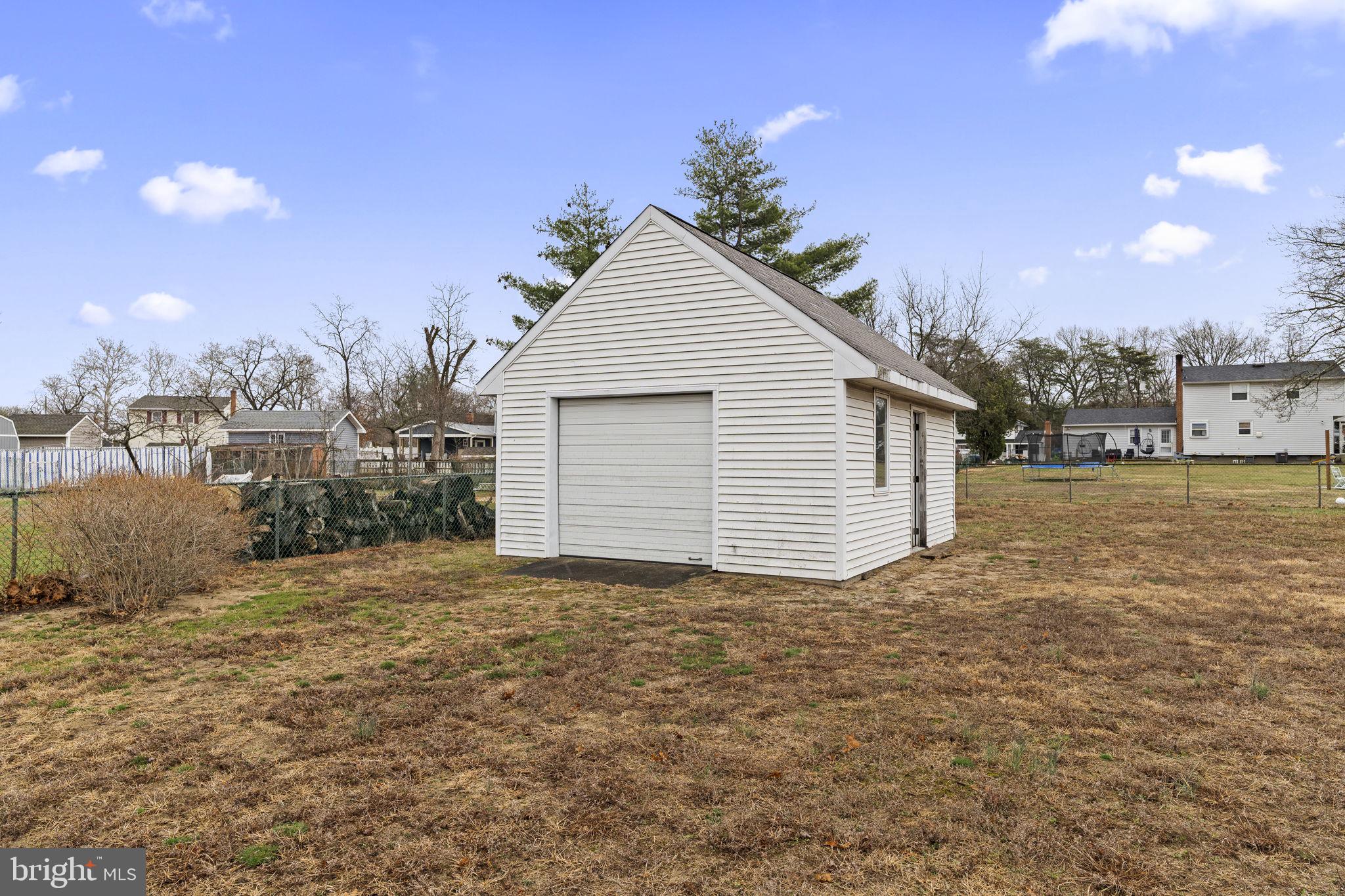 14 Montclair Drive Delran, NJ 08075 - Photo 39 of 40 Detached Garage