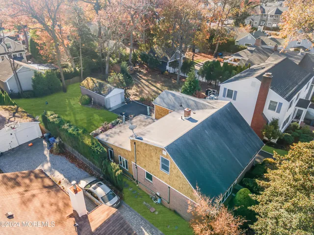 $2,005,000 | 708 New York Boulevard, Sea Girt, NJ 08750