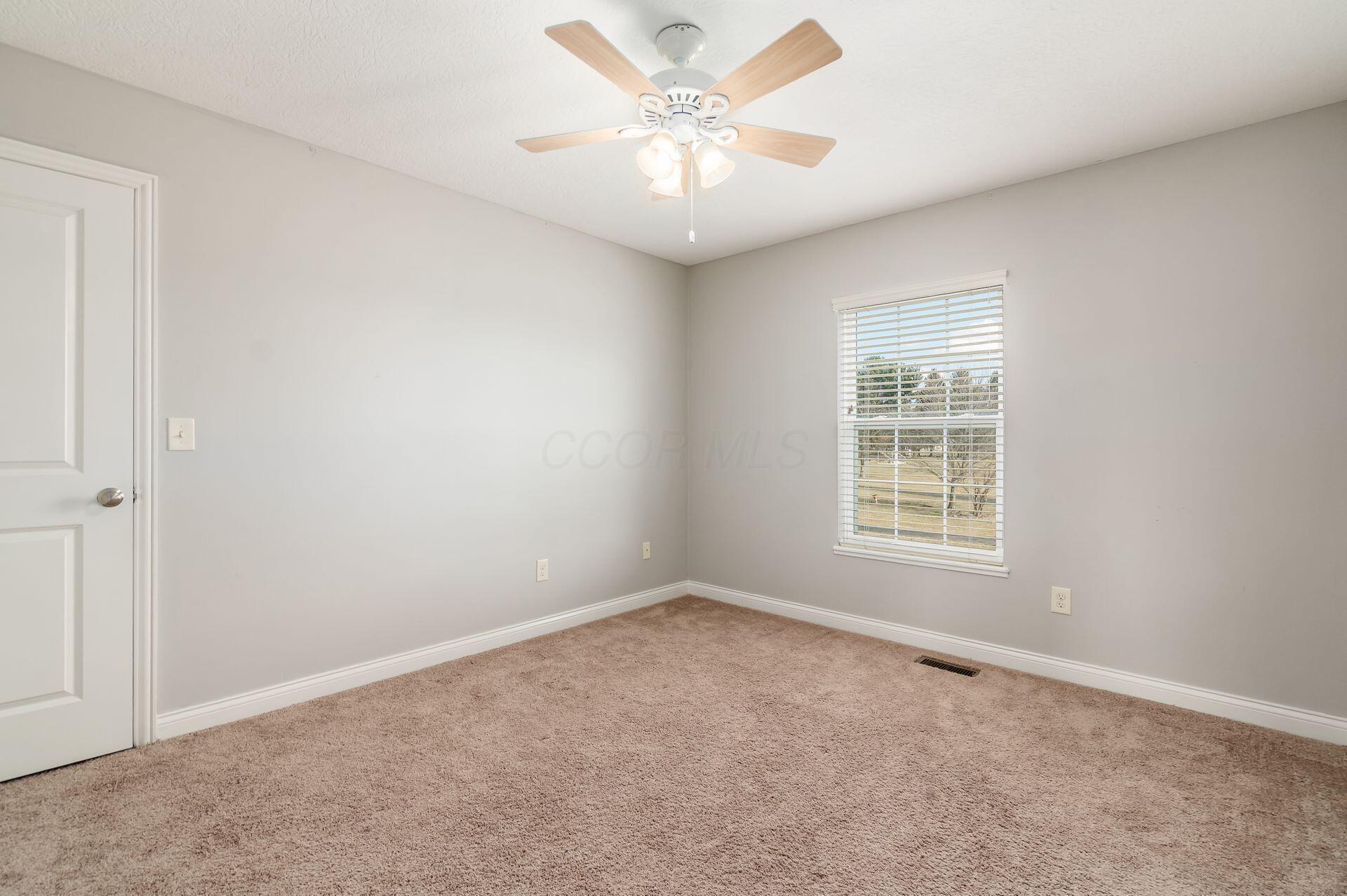 8366 Marwithe Place New Albany, OH 43054 - Photo 28 of 46 Bedroom 3