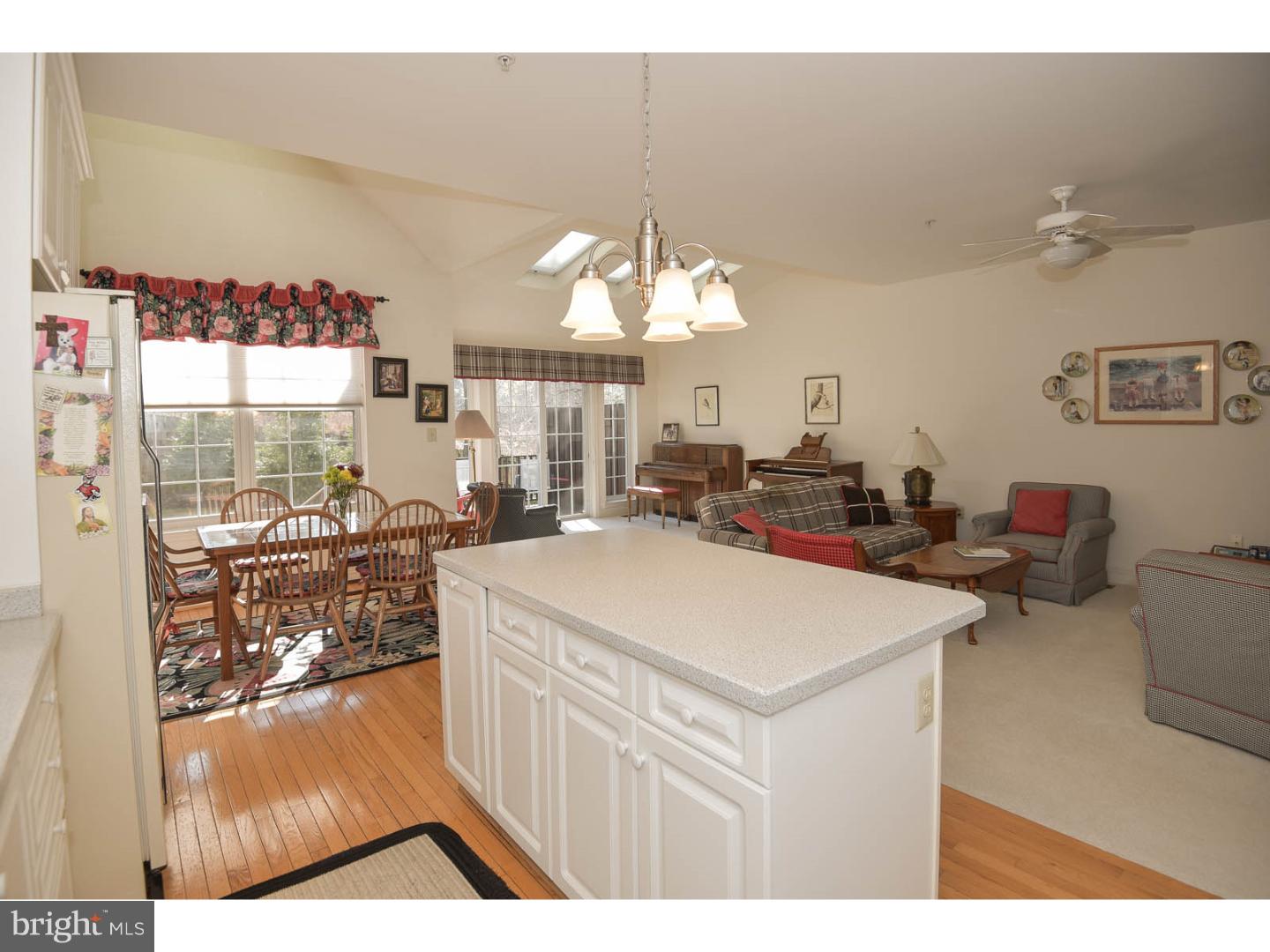 1127 Brian's Way Wayne, PA 19087 - Photo 10 of 19 Kitchen