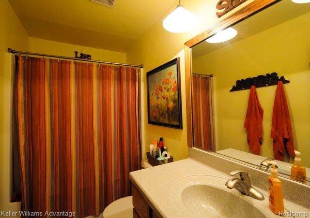 46600 Bemis Road Belleville, MI 48111 - Photo 15 of 24 15-Bathroom.JPG