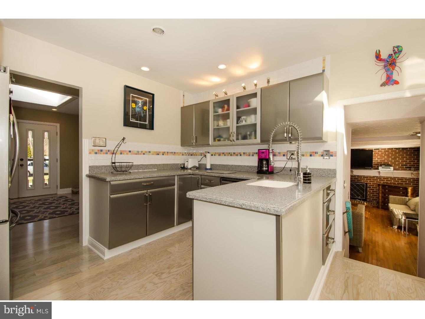 88 Tulip Road Holland, PA 18966 - Photo 6 of 25 Kitchen