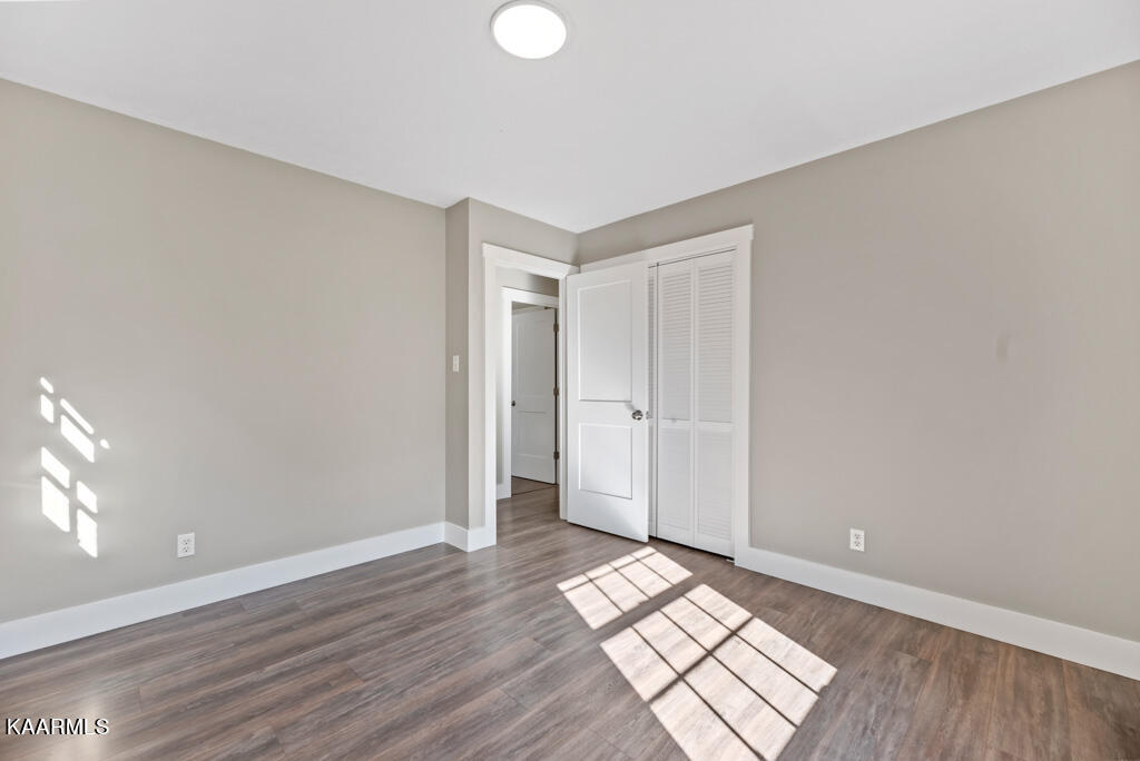 945 Corning Road Knoxville, TN 37923 - Photo 17 of 30 945 Corning Rd 37923 Guest BR1-2