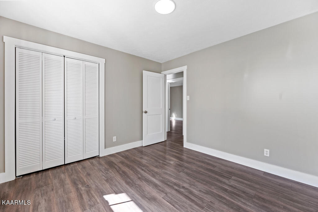 945 Corning Road Knoxville, TN 37923 - Photo 19 of 30 945 Corning Rd 37923 BR2-2