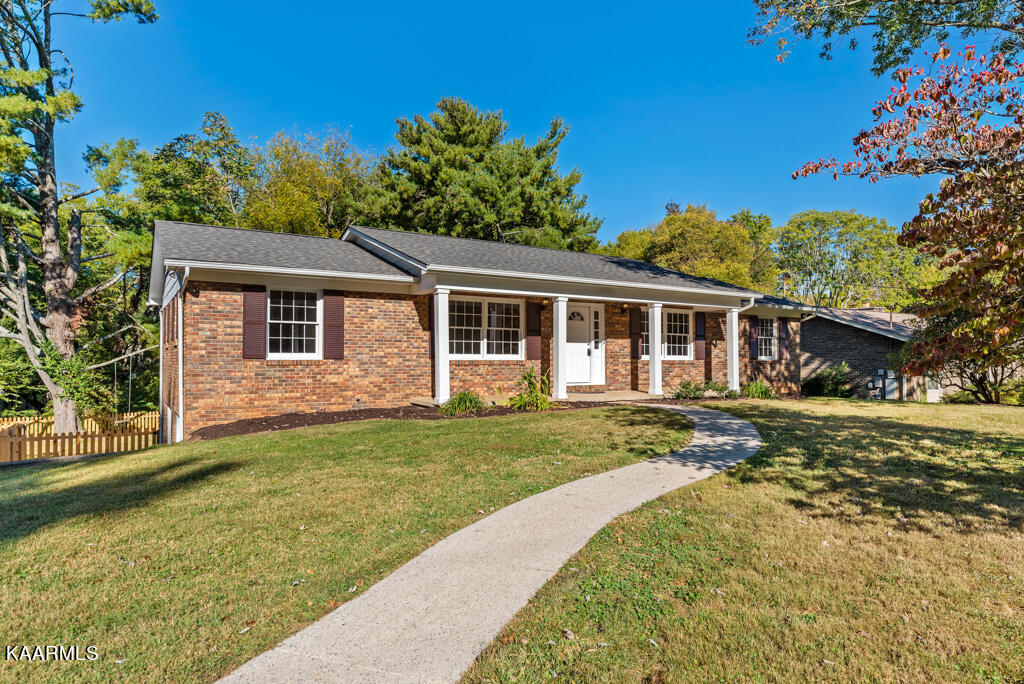 945 Corning Road Knoxville, TN 37923 - Photo 2 of 30 945 Corning Rd 37923 Front 2