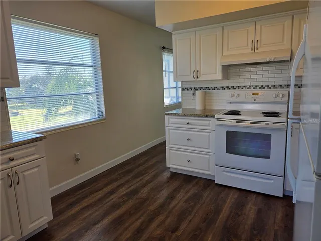 $1,800 | 2448 Columbia Drive, Unit 72, Clearwater, FL 33763