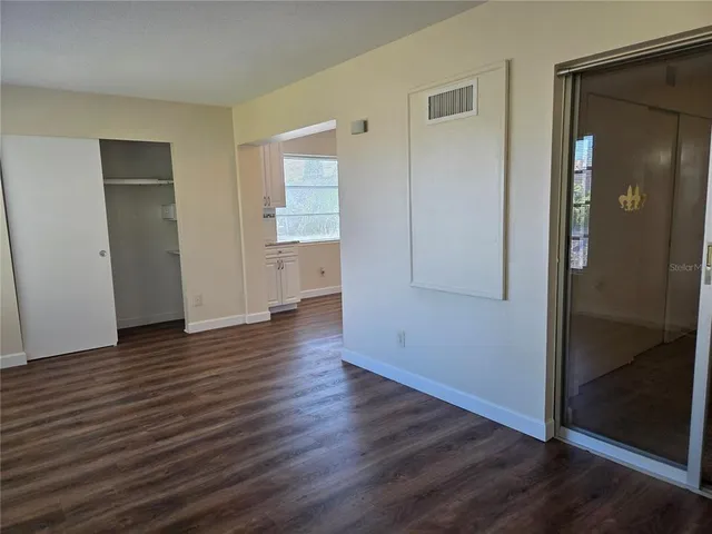 $1,800 | 2448 Columbia Drive, Unit 72, Clearwater, FL 33763