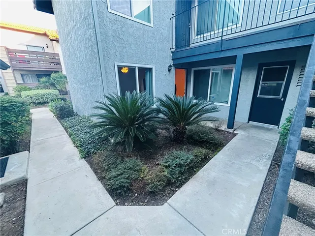 $409,900 | 1320 Brentwood Circle, Unit B, Corona, CA 92882