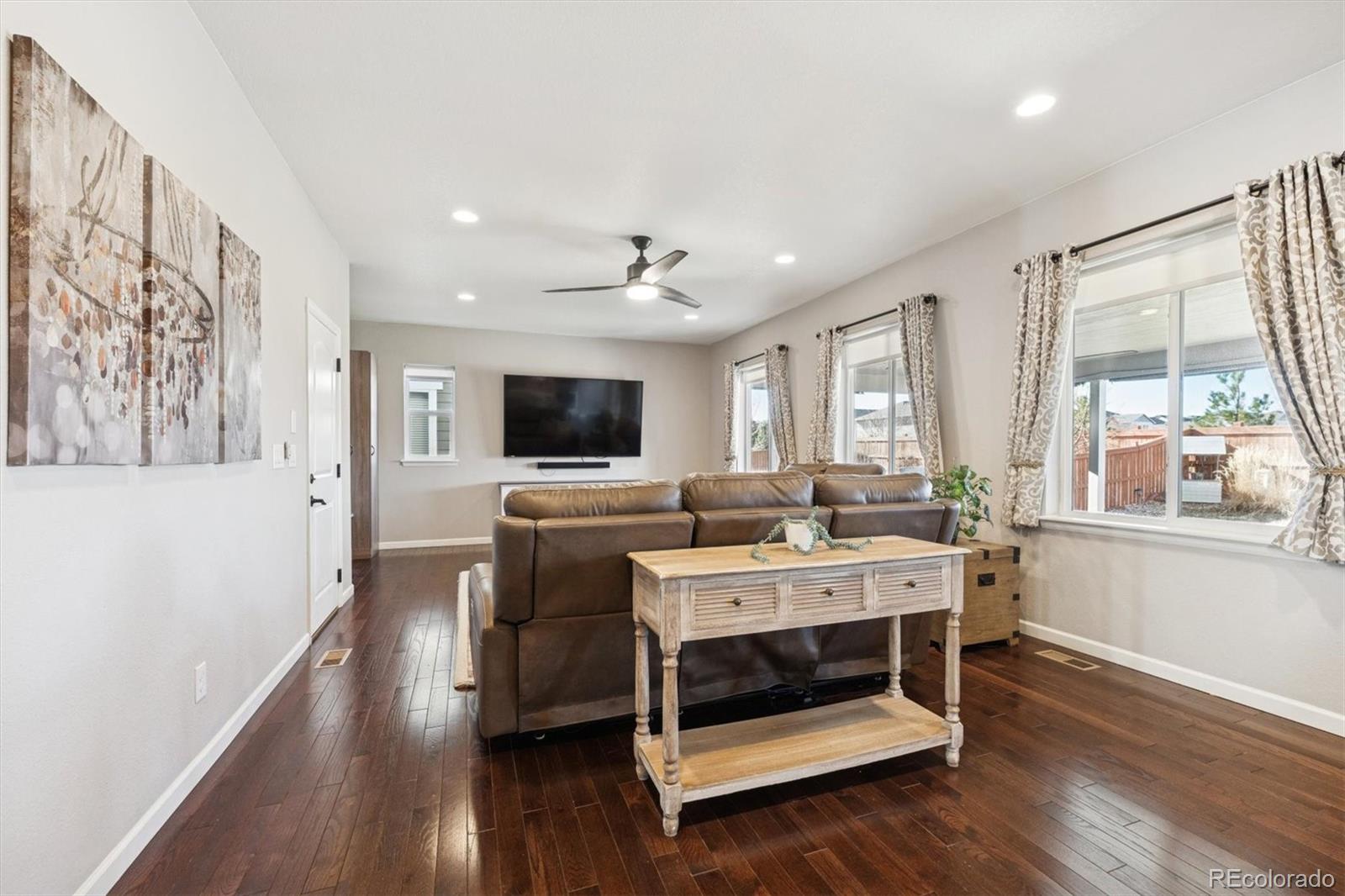 17103 Inca Street Broomfield, CO 80023 - Photo 10 of 40