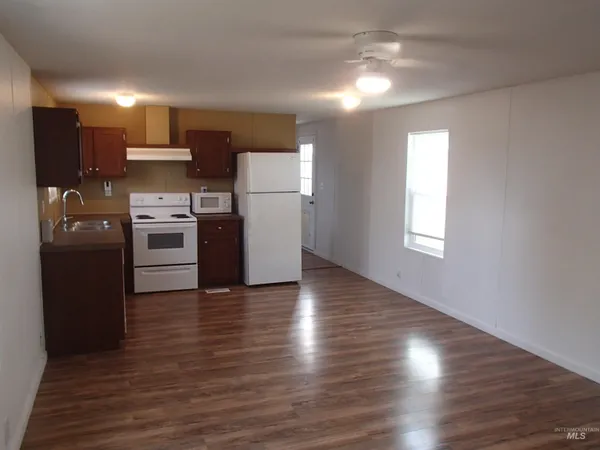 $109,900 | 4117 Bear Valley Drive, Nampa, ID 83687