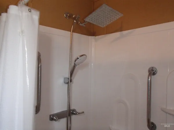 $109,900 | 4117 Bear Valley Drive, Nampa, ID 83687