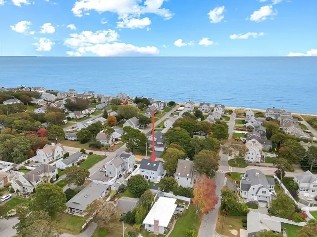 $2,100 | 111 Shore Drive, Unit 1, Mashpee, MA 02649