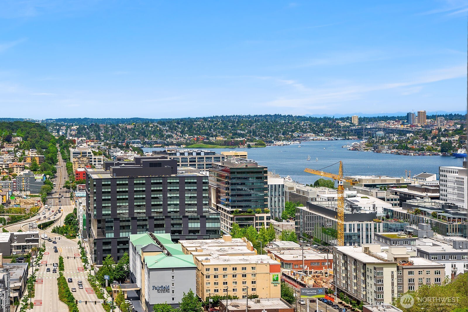 583 Battery Street, Unit 2205N Seattle, WA 98121 - Photo 18 of 28