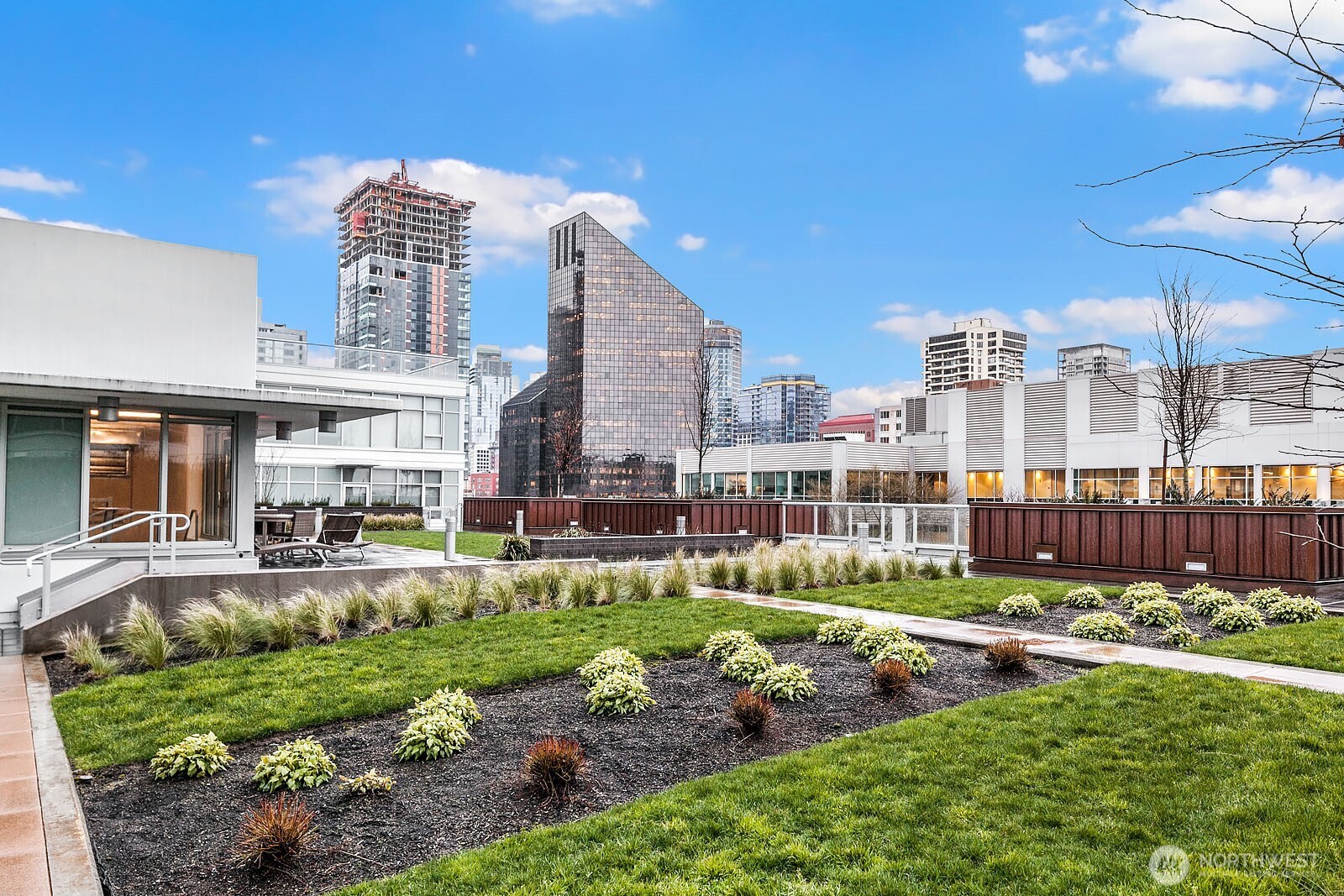 583 Battery Street, Unit 2205N Seattle, WA 98121 - Photo 24 of 28