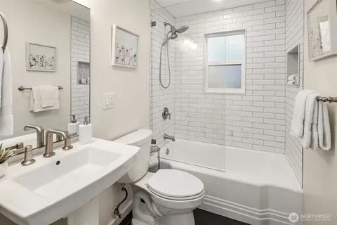 $1,149,000 | 3257 37th Avenue Southwest, Seattle, WA 98126