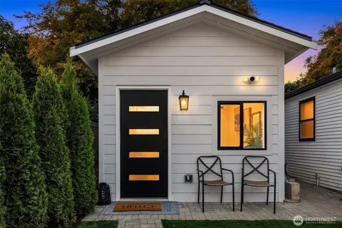 $1,149,000 | 3257 37th Avenue Southwest, Seattle, WA 98126