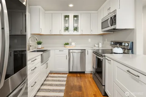 $1,149,000 | 3257 37th Avenue Southwest, Seattle, WA 98126