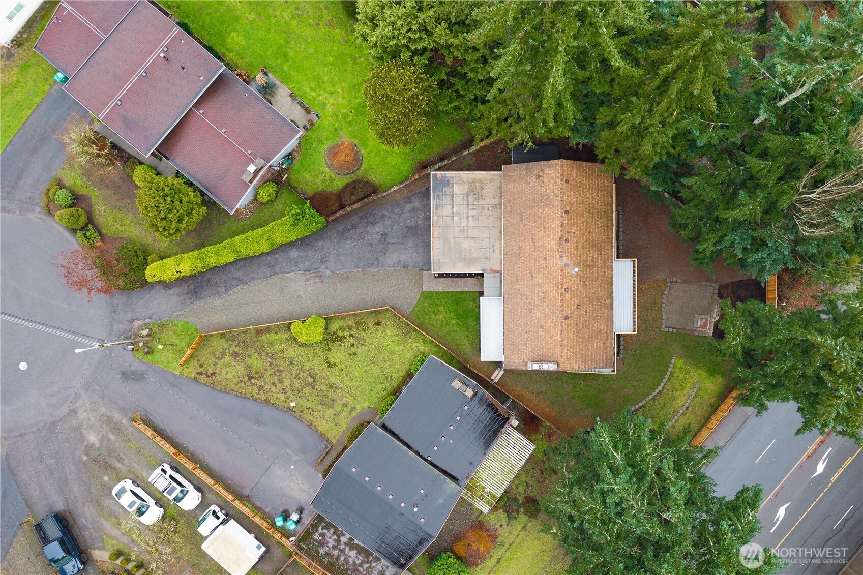 114 Southwest 313th Street Federal Way, WA 98023 - Photo 3 of 40 an aerial view of a house