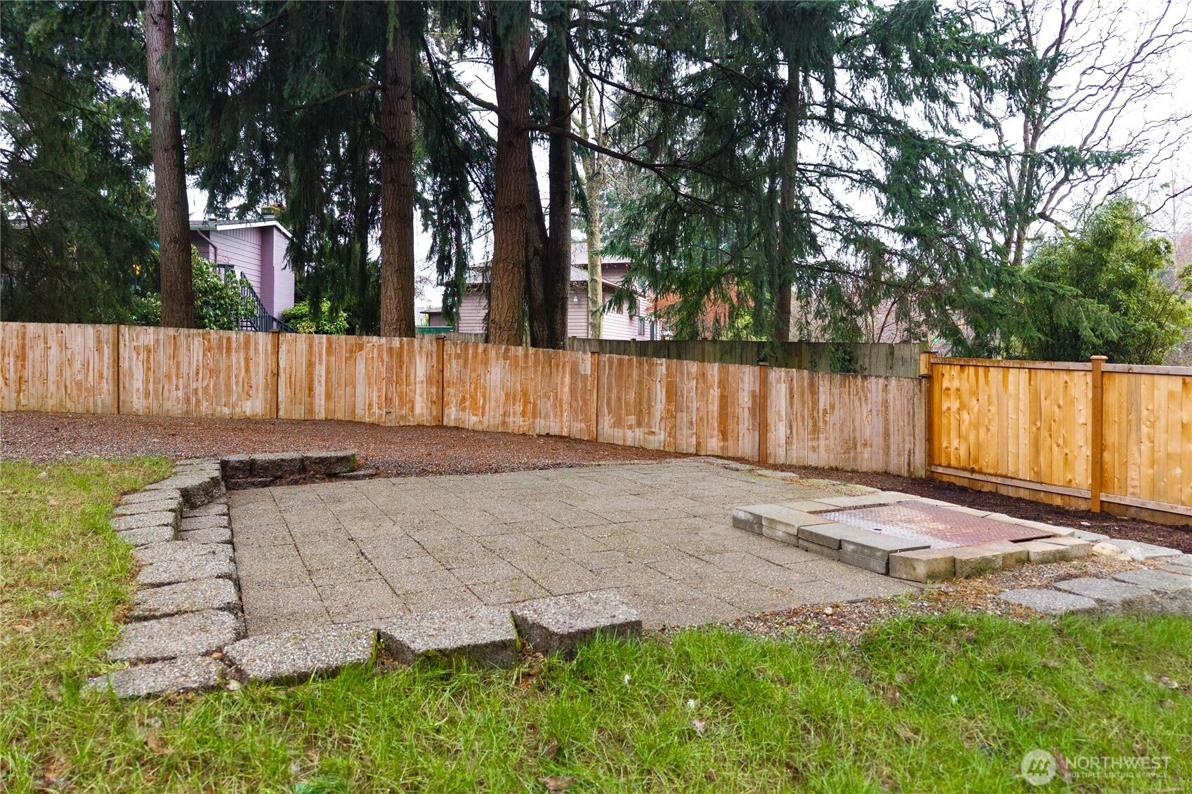 114 Southwest 313th Street Federal Way, WA 98023 - Photo 34 of 40 a view of backyard with tree