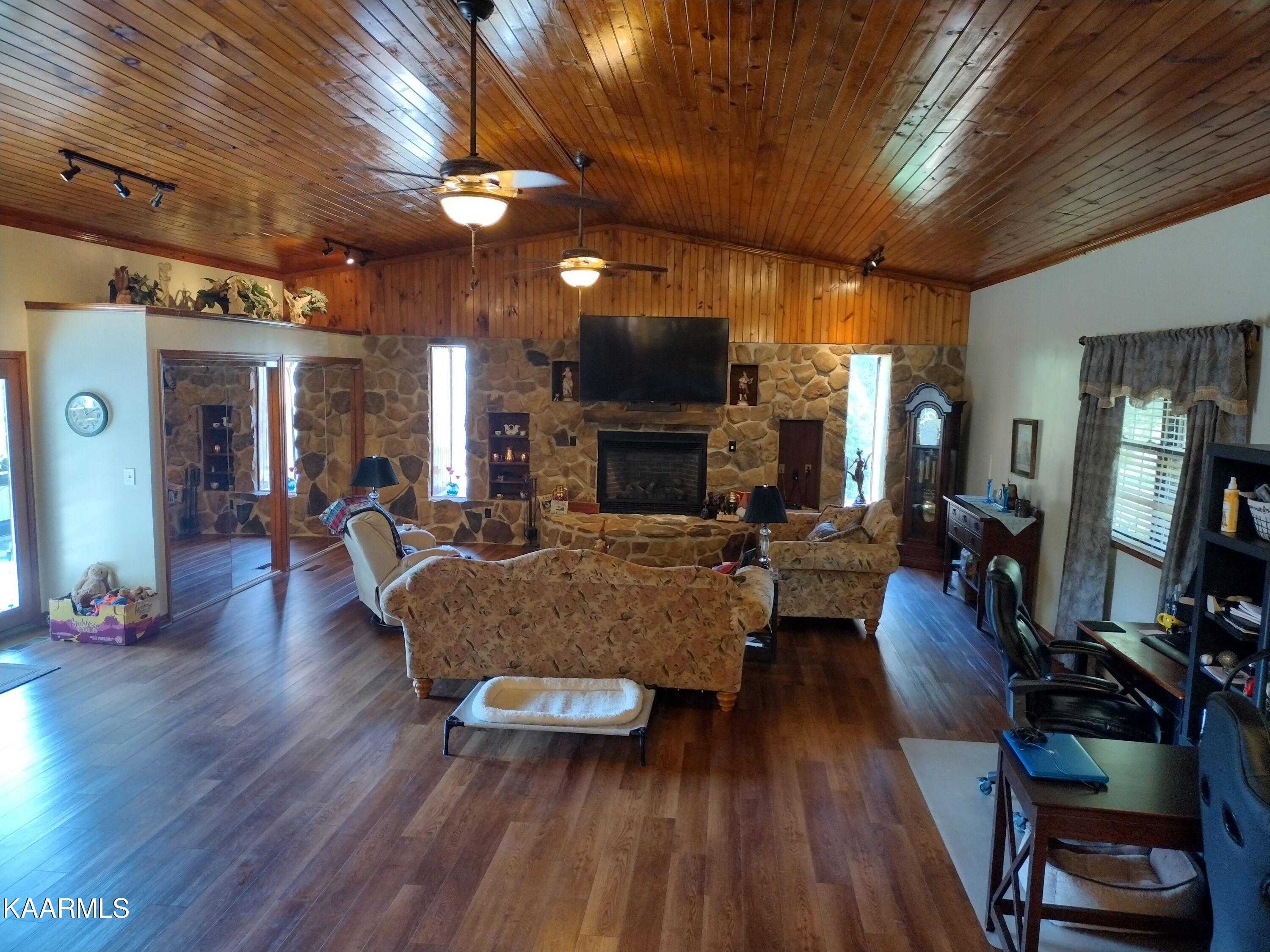 1937 Leatherwood Road Oneida, TN 37841 - Photo 24 of 60 IMG_20220920_111510323_HDR