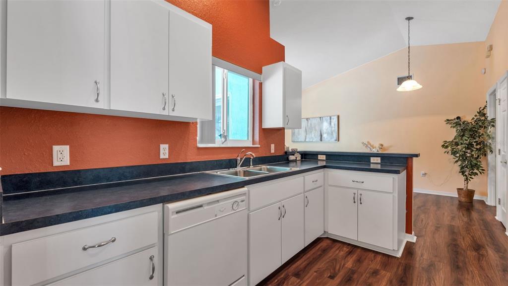 134 Cloverdale Road Winter Haven, FL 33884 - Photo 12 of 50