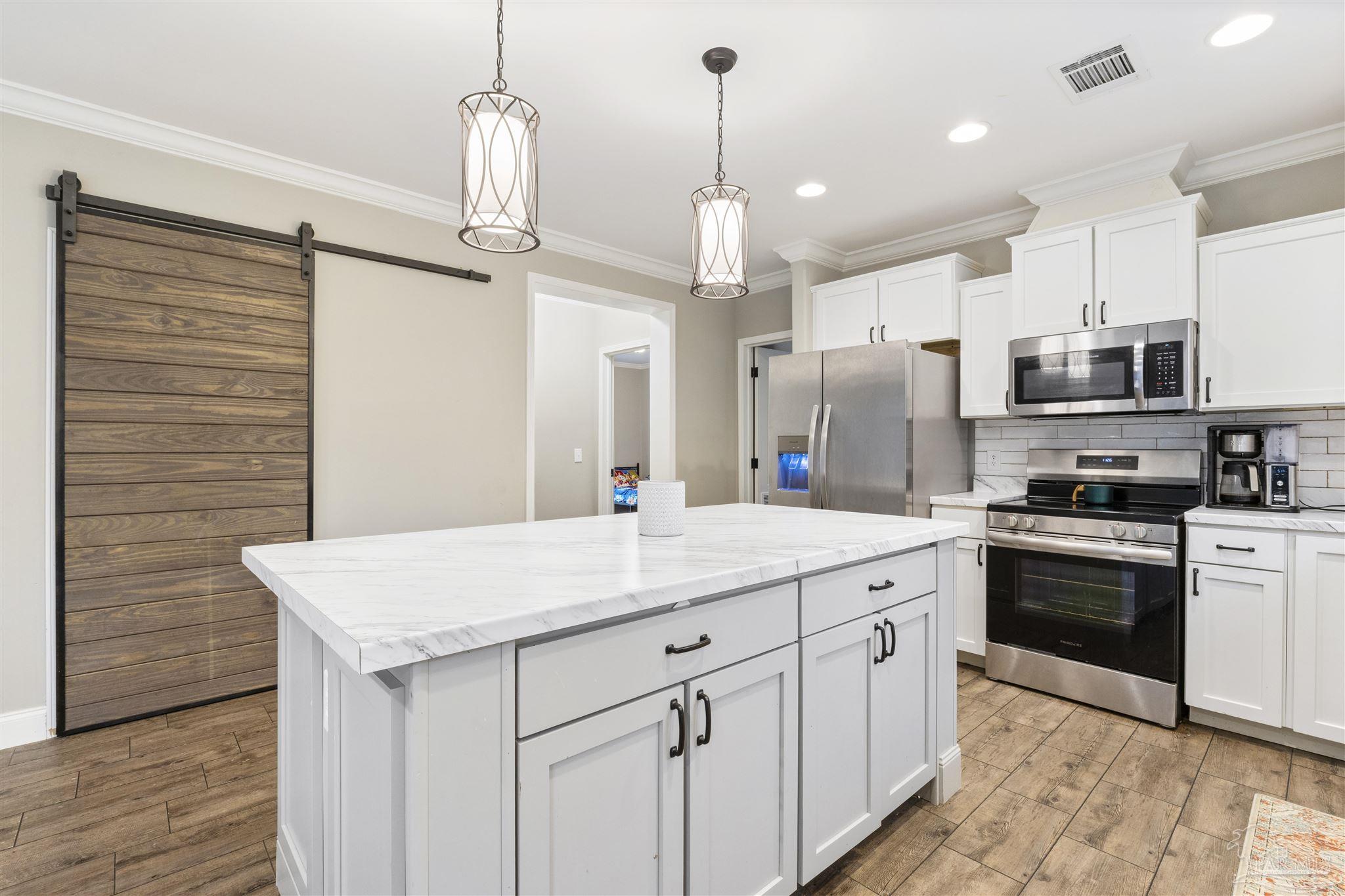 5996 Ruth Avenue Milton, FL 32583 - Photo 12 of 35