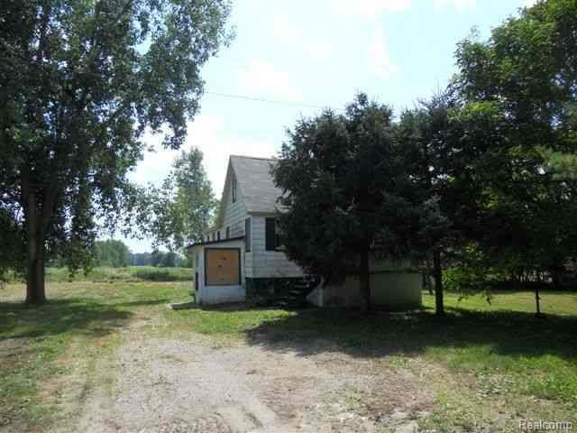 6380 Dryden Road Almont, MI 48003 - Photo 2 of 11 2
