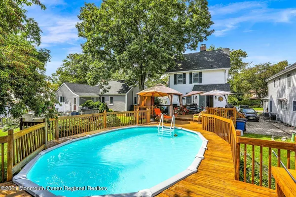 $4,500 | 370 East Main Street, Manasquan, NJ 08736