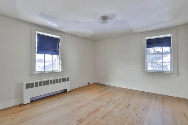 $359,900 | 112 Mammoth Road, Manchester, NH 03103