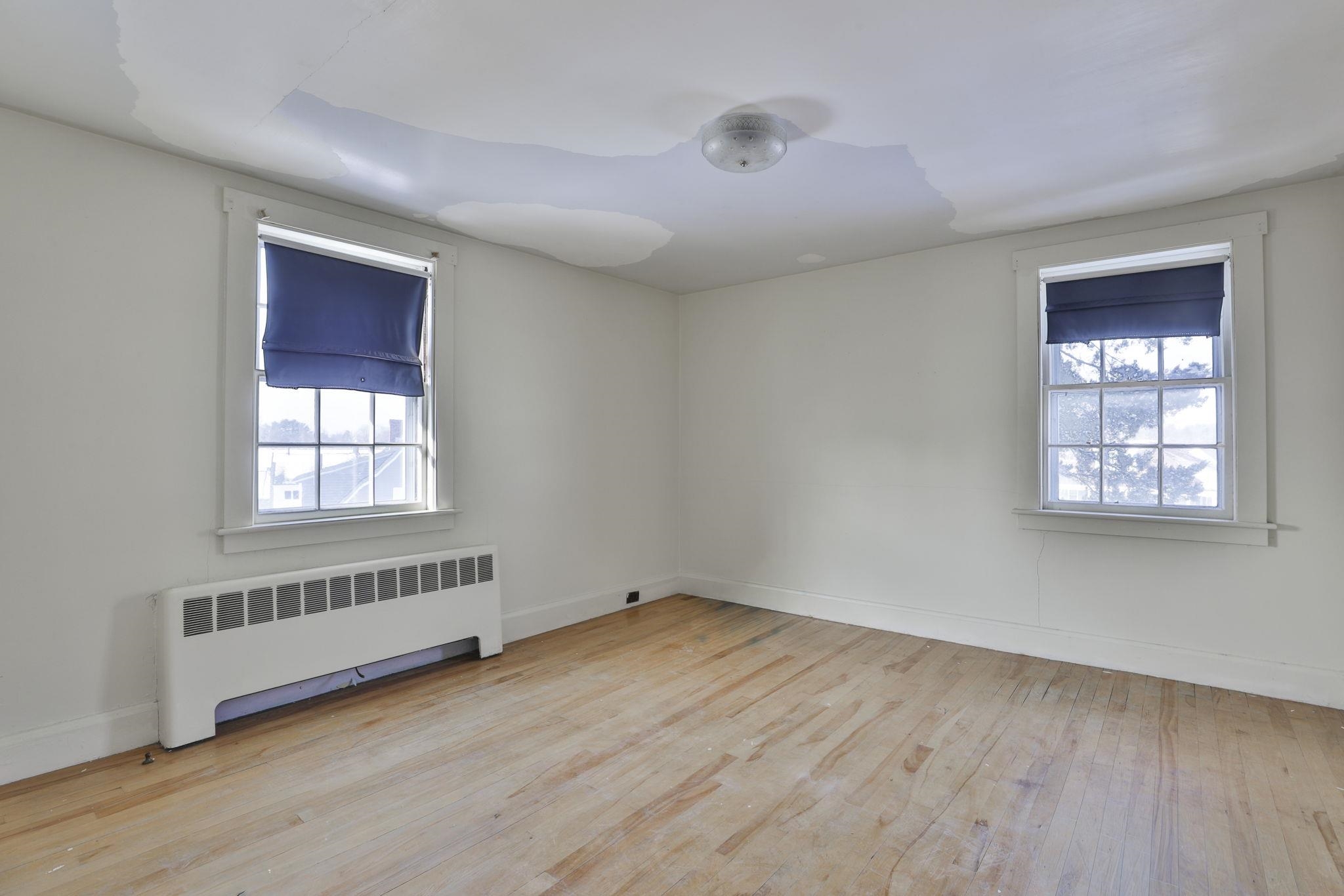 112 Mammoth Road Manchester, NH 03103 - Photo 26 of 31